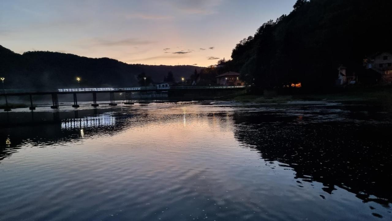 Holiday Home Sajra Kulen Vakuf Zewnętrze zdjęcie